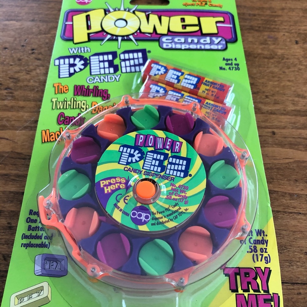 Make Me A Offer: 1996 edition Pez Despenser